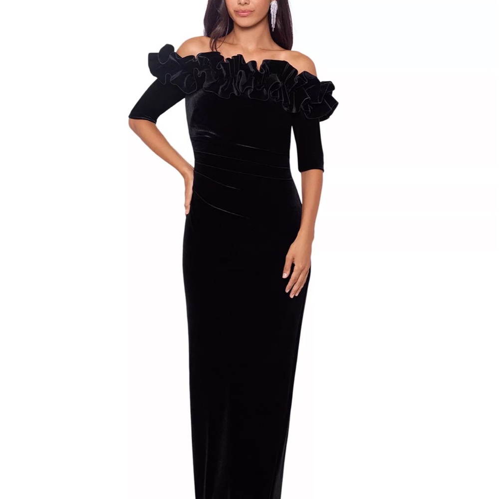 Black velvet gown, strapless